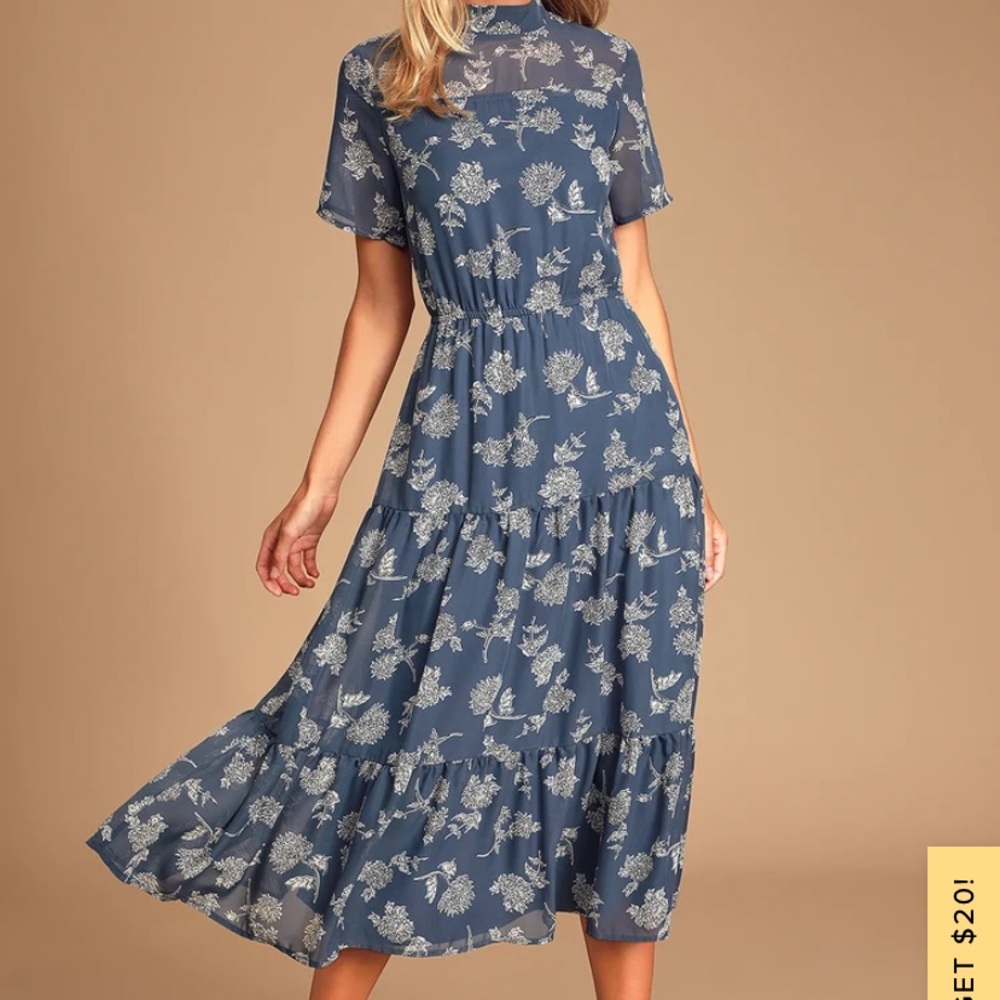 Lulus Floral Dressed Up Dusty Blue Floral Print midi dress